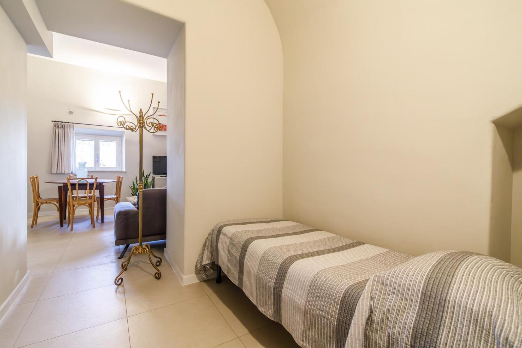 Porta Romana Elegant Apartments With Private Parking! Siena Exterior photo